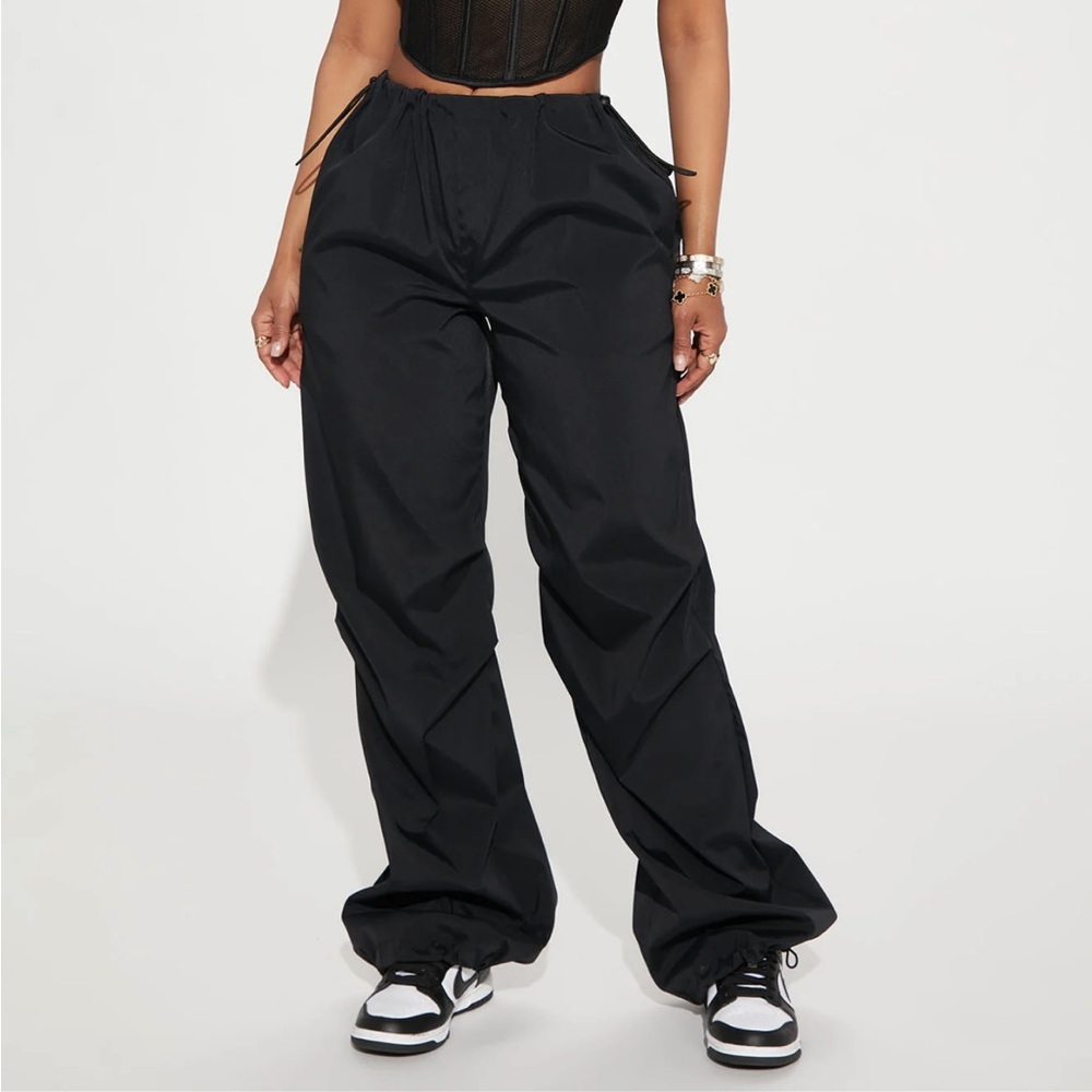 PARACHUTE BLACK CARGO
